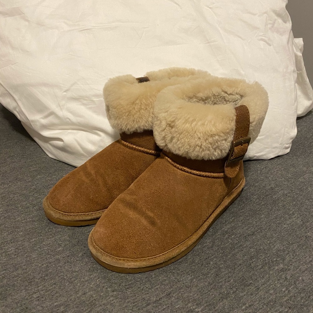 BearPaw boots sherpa style Sz 6